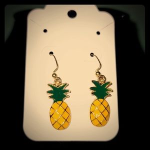 **HANDMADE** Gold pineapple earrings